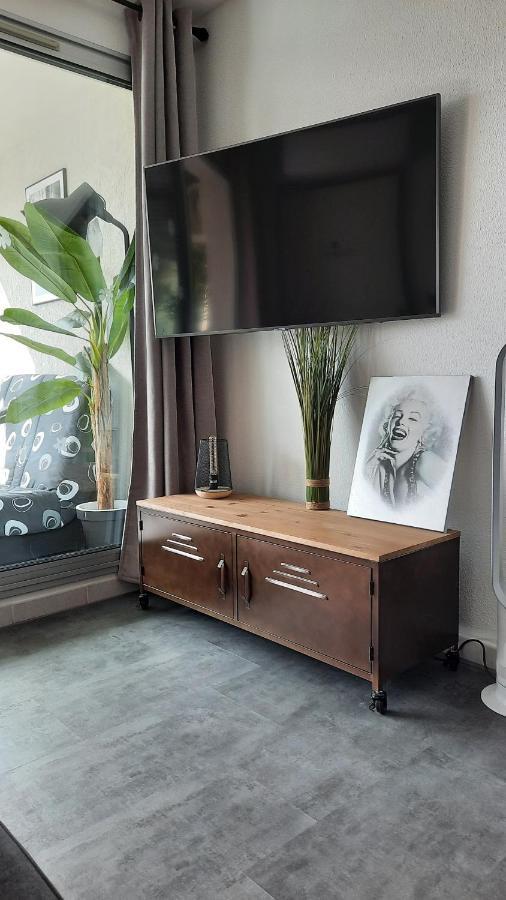 Charmant T2 Vue Marina Plages A Pied Sete Ngoại thất bức ảnh