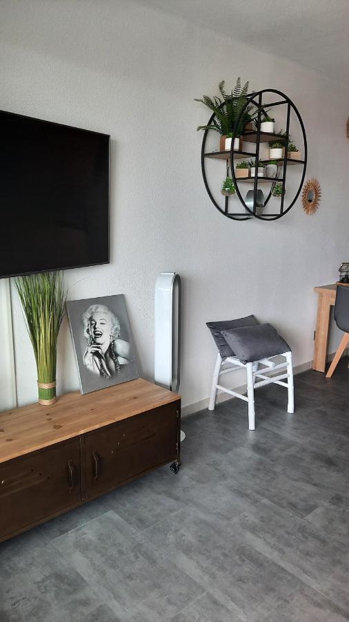 Charmant T2 Vue Marina Plages A Pied Sete Ngoại thất bức ảnh